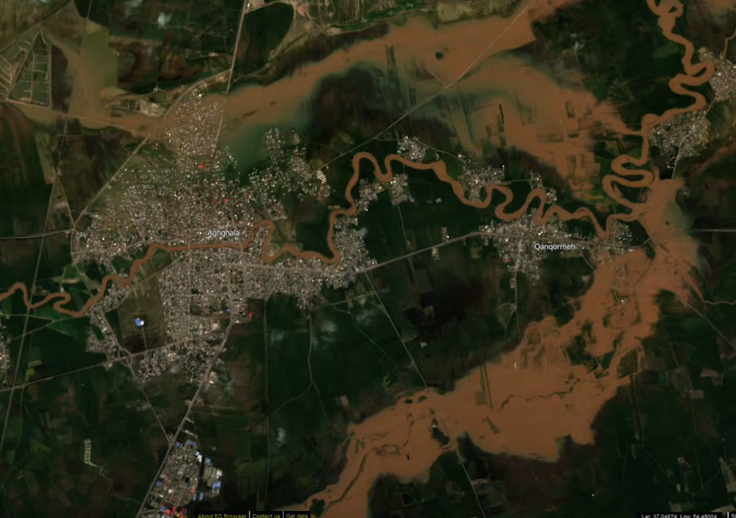 Large-scale flood hazard assessment