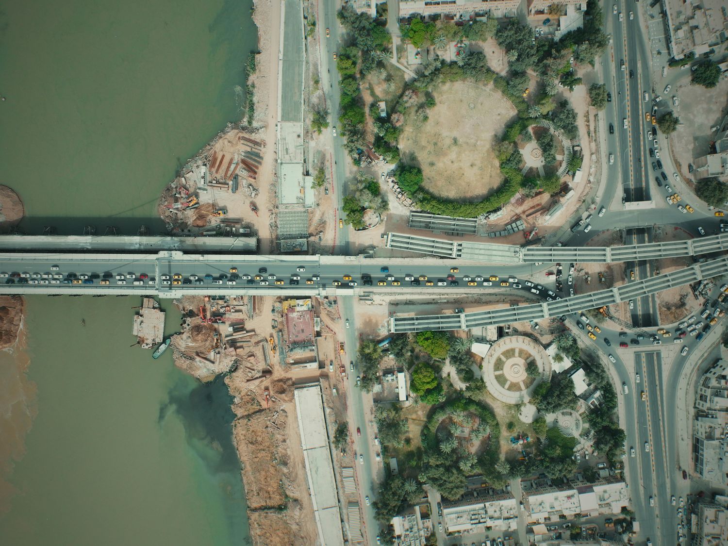 Large-scale flood hazard assessment