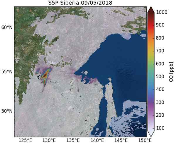 Map of carbon monoxide in the plume of a fire burning in Siberia, as derived from data collected by the Copernicus Sentinel-5 Precursor satellite on 9 May 2018.