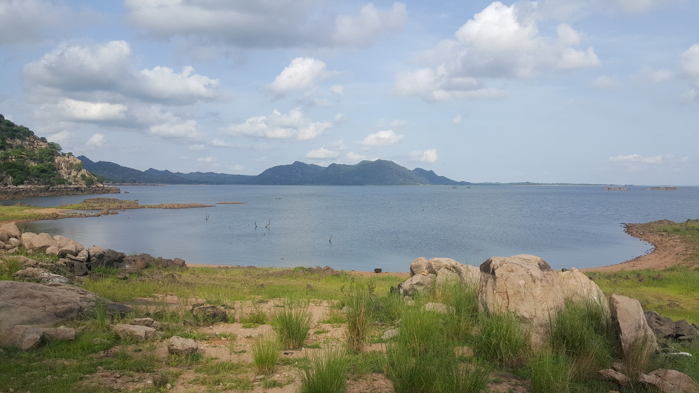 Large-scale flood hazard assessment